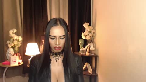 HAPPY BIRTHDAY MISTRESS MADRIANA online show from 01.24.25