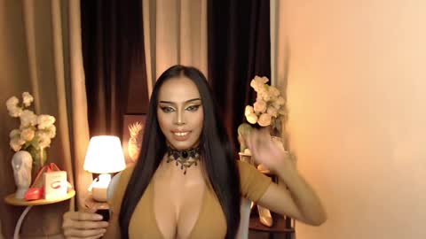 HAPPY BIRTHDAY MISTRESS MADRIANA online show from 02.13.25