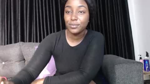 Snapshot of darktanqueen chatting on 05.23.26 darktanqueen online show from 05.23.26