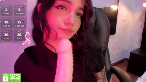 Snapshot of darky_doll chatting on 04.30.26 Darky Doll online show from 04.30.26