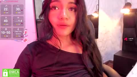 Snapshot of darky_doll chatting on 05.22.26 Darky Doll online show from 05.22.26