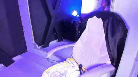 Darling online show from 02.24.25