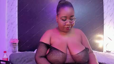  Darnell Queen online show from 11.15.25