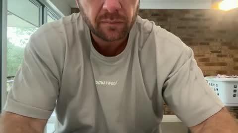 dartanian0001 online show from 10.28.25