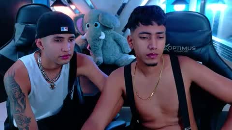 darwinandbrayan online show from 11.11.25