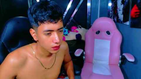 darwinandbrayan online show from 11.15.25