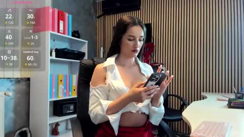 Snapshot of daryastars chatting on 02.26.26 Darya online show from 02.26.26