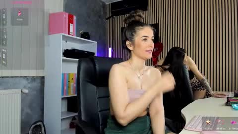 Snapshot of daryastars chatting on 03.20.26 Darya online show from 03.20.26
