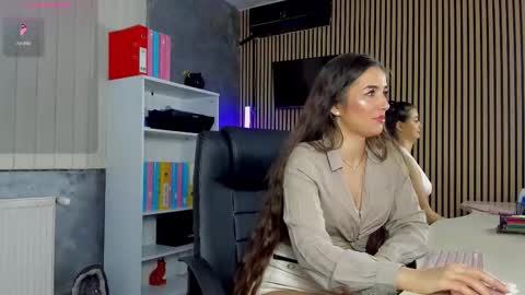 Snapshot of daryastars chatting on 03.28.26 Darya online show from 03.28.26
