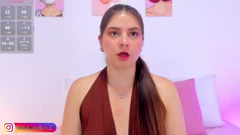 Snapshot of dashanovikov chatting on 11.16.25 Dasha online show from 11.16.25