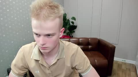 Snapshot of dattouz chatting on 04.11.26 Jossif online show from 04.11.26