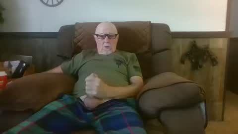 Snapshot of dave571960 chatting on 07.19.26 dave571960 online show from 07.19.26