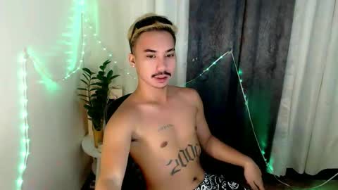 Snapshot of dave_cummers chatting on 05.12.26 DAVE online show from 05.12.26