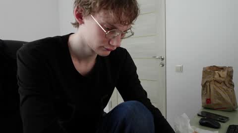Snapshot of dave_redmond chatting on 05.13.26 DAVE REDMOND online show from 05.13.26
