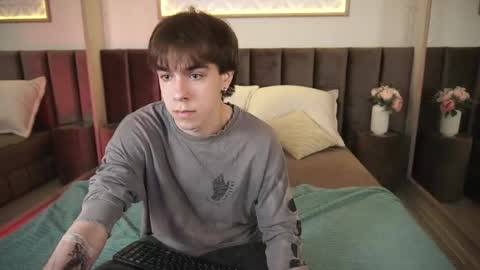 Snapshot of davebevy chatting on 05.26.26 Dave online show from 05.26.26
