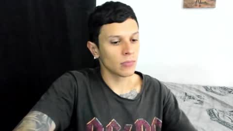 Snapshot of davebroww chatting on 03.11.25 Dave Brown online show from 03.11.25