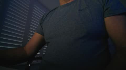 Snapshot of davesu12345 chatting on 02.10.26 davesu12345 online show from 02.10.26