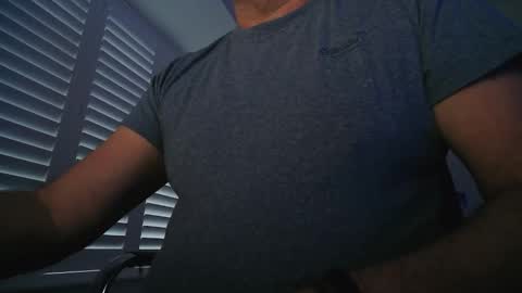 Snapshot of davesu12345 chatting on 02.11.26 davesu12345 online show from 02.11.26