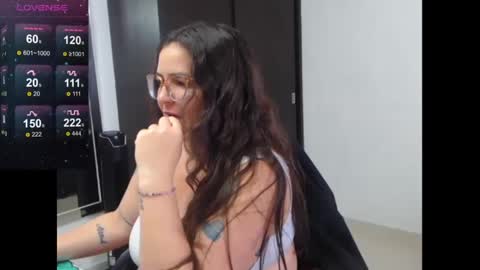 daviana online show from 10.18.25