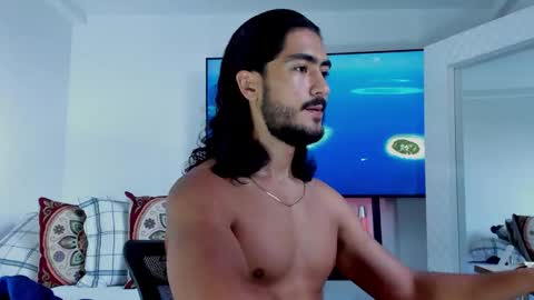 Hey im David that loves to explore and speak their fantasies. Very open talktative and nice. Feel free to chat with me online show from 02.05.26