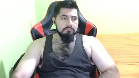 Snapshot of daviddelz chatting on 12.17.24 David online show from 12.17.24