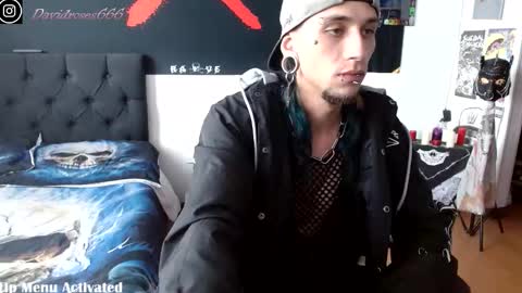 Snapshot of davidroses420 chatting on 10.07.25 online show from 10.07.25