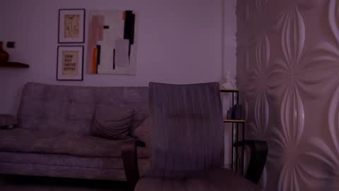 Snapshot of davies_brown chatting on 05.19.26 Davies brown schedule 12pm to 5pm col time online show from 05.19.26