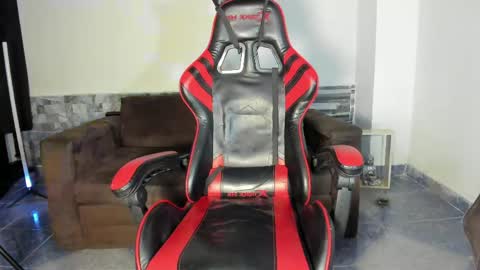 Davinson online show from 04.15.26