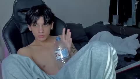 davis online show from 12.05.24