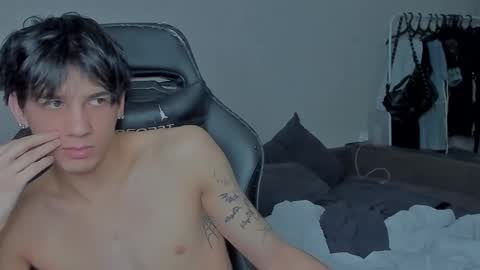 davis online show from 12.22.24