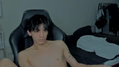 davis online show from 12.27.24