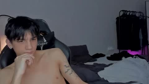 davis online show from 01.29.25