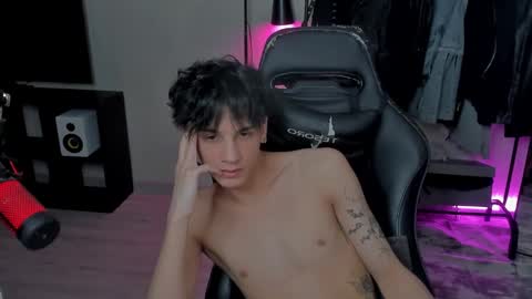 davis online show from 02.16.25