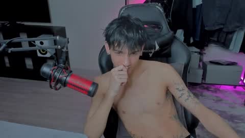 davis online show from 02.25.25