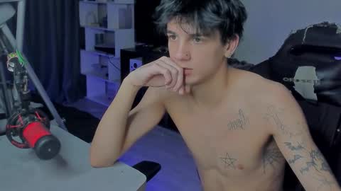 davis online show from 10.15.25