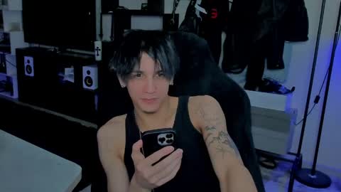 Snapshot of davisross chatting on 04.27.26 davis online show from 04.27.26
