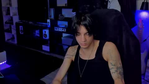 Snapshot of davisross chatting on 08.04.26 davis online show from 08.04.26