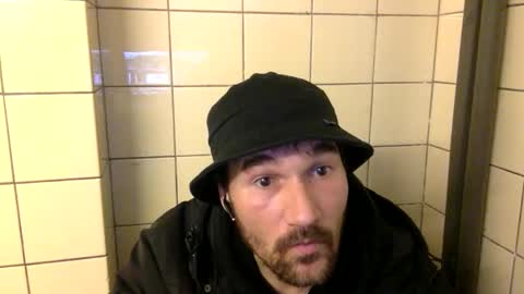 Snapshot of davocolours1112 chatting on 11.17.25 davocolours1112 online show from 11.17.25