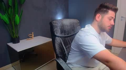 Snapshot of daxgreer chatting on 03.30.26 DaxGreer online show from 03.30.26