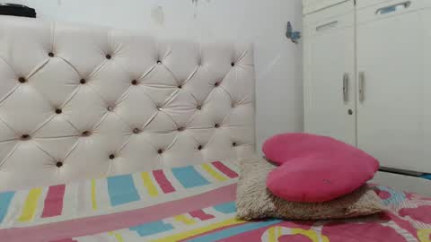 Snapshot of dayanats15 chatting on 02.27.25 instagram  catherin dayana reina online show from 02.27.25