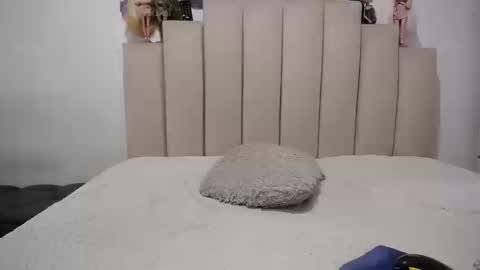 Snapshot of dayanats15 chatting on 10.16.25 instagram  catherin dayana reina online show from 10.16.25