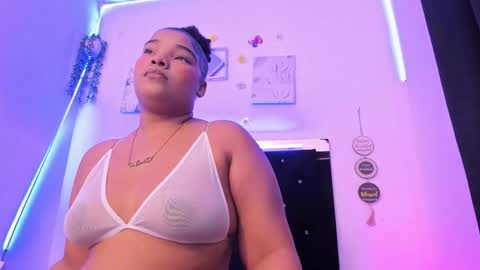 dayanroux online show from 10.20.25