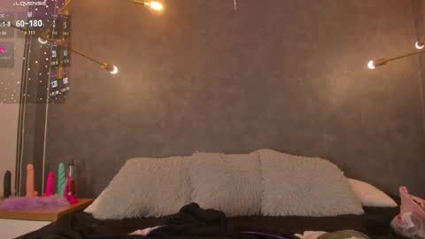 DAYRA ANGELS online show from 04.07.26