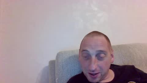 Snapshot of dazza2574 chatting on 11.15.25 dazza2574 online show from 11.15.25