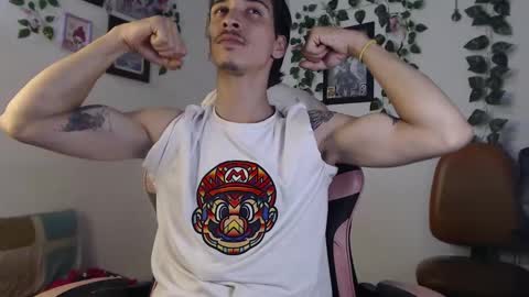 Snapshot of dazzayyy chatting on 01.06.25 dazzayy online show from 01.06.25