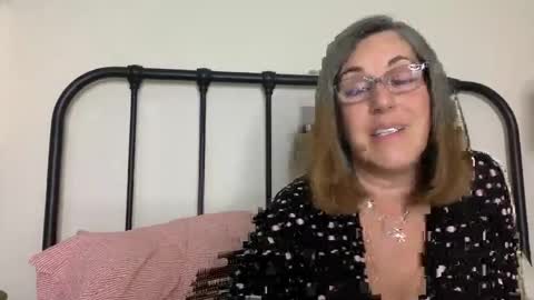 Snapshot of ddmolly chatting on 04.09.26 DDMolly online show from 04.09.26