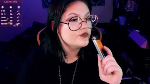 Snapshot of de_v1l chatting on 09.20.25 Luna online show from 09.20.25