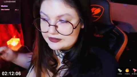 Snapshot of de_v1l chatting on 02.05.26 Luna online show from 02.05.26