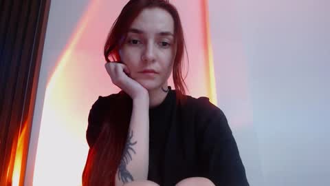 Snapshot of dead_girll chatting on 09.17.25 freak online show from 09.17.25