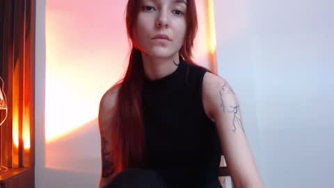 Snapshot of dead_girll chatting on 09.30.25 freak online show from 09.30.25